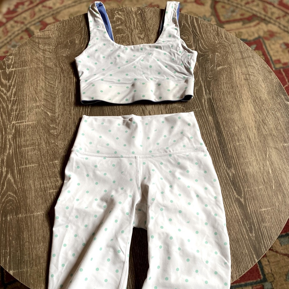 🎶Fabletics 2 piece